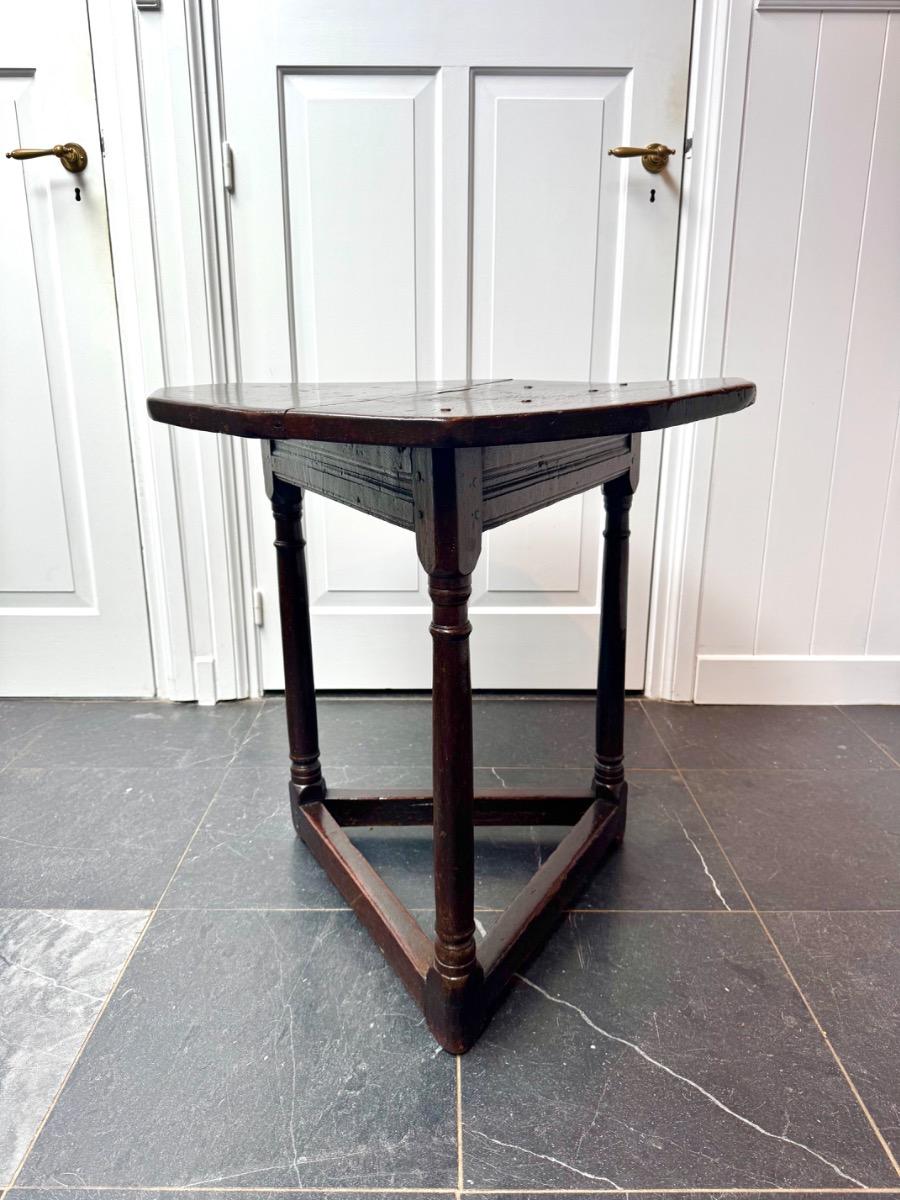Rare type of cricket table ca 1680