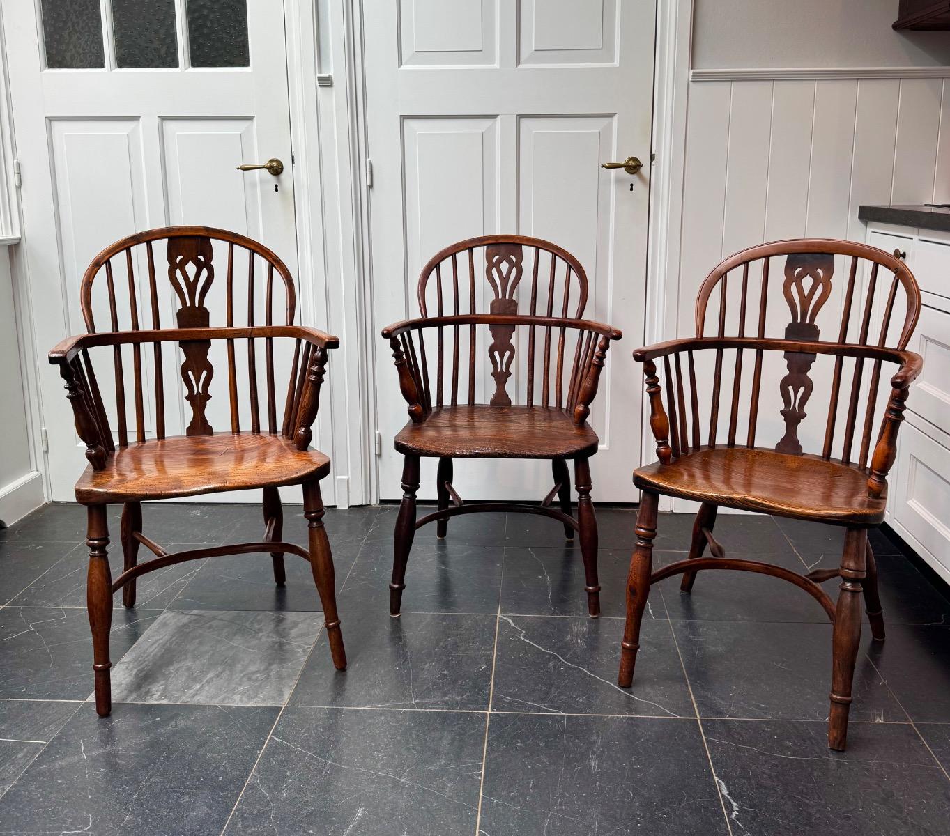 3 taxushouten Windsor Armstoelen 