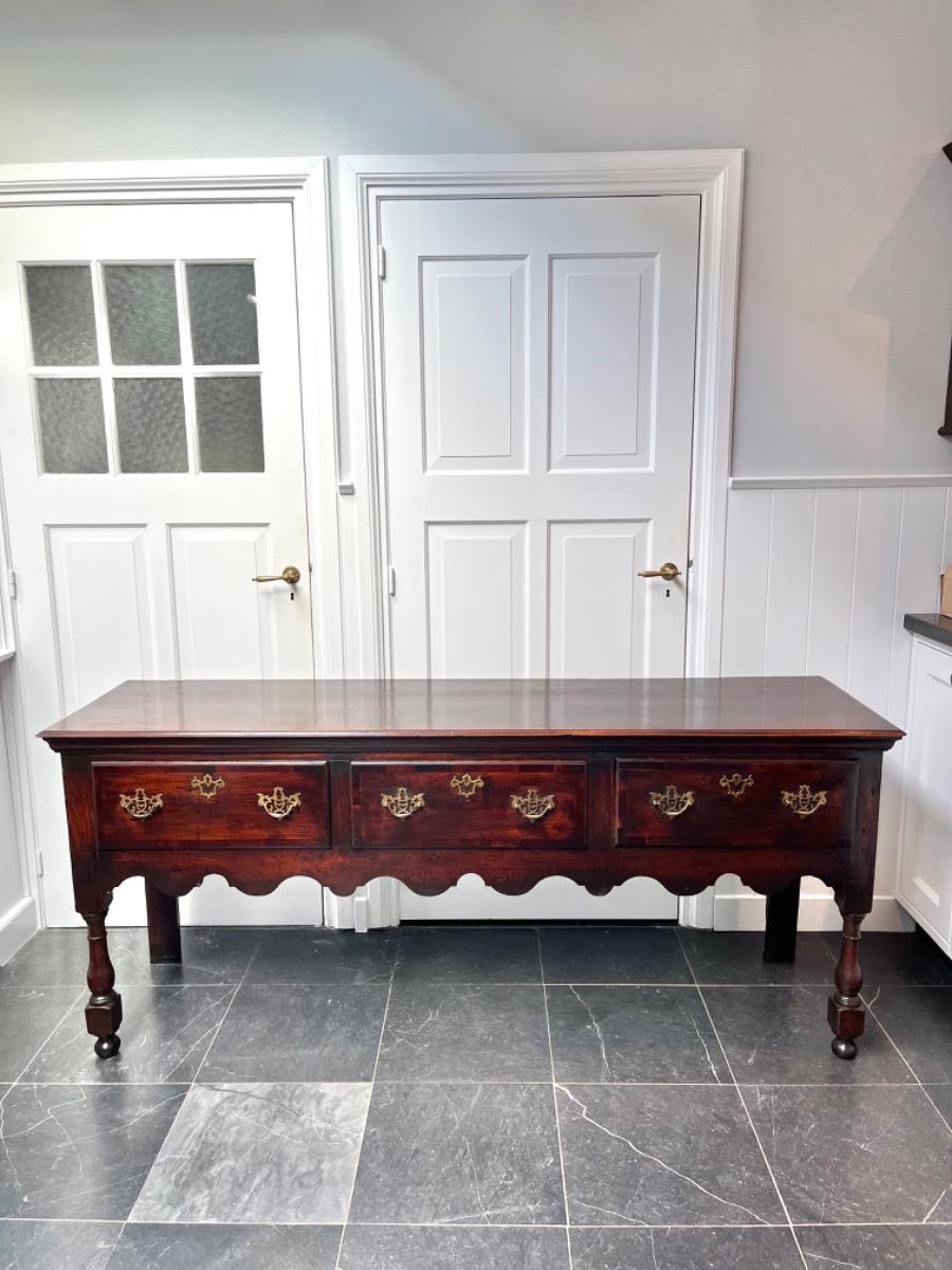 Antieke Engelse dresser ca 1760