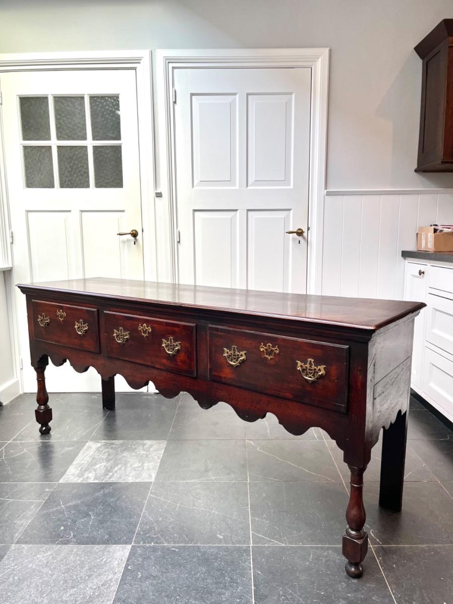 Antieke Engelse dresser ca 1760