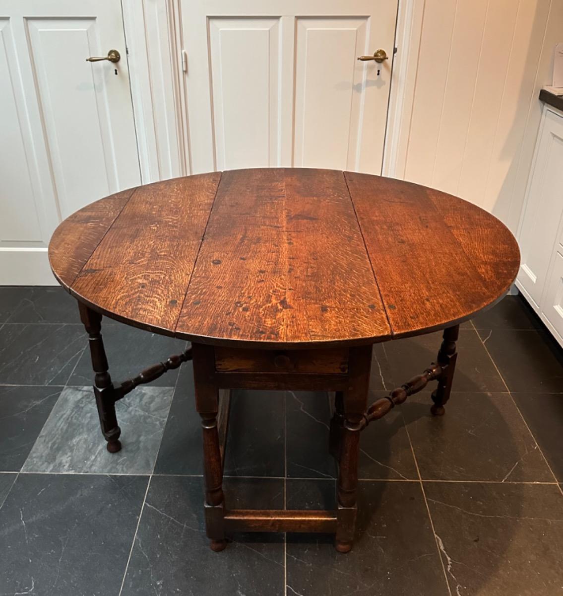 Antieke Engelse Gateleg table 18e eeuw 