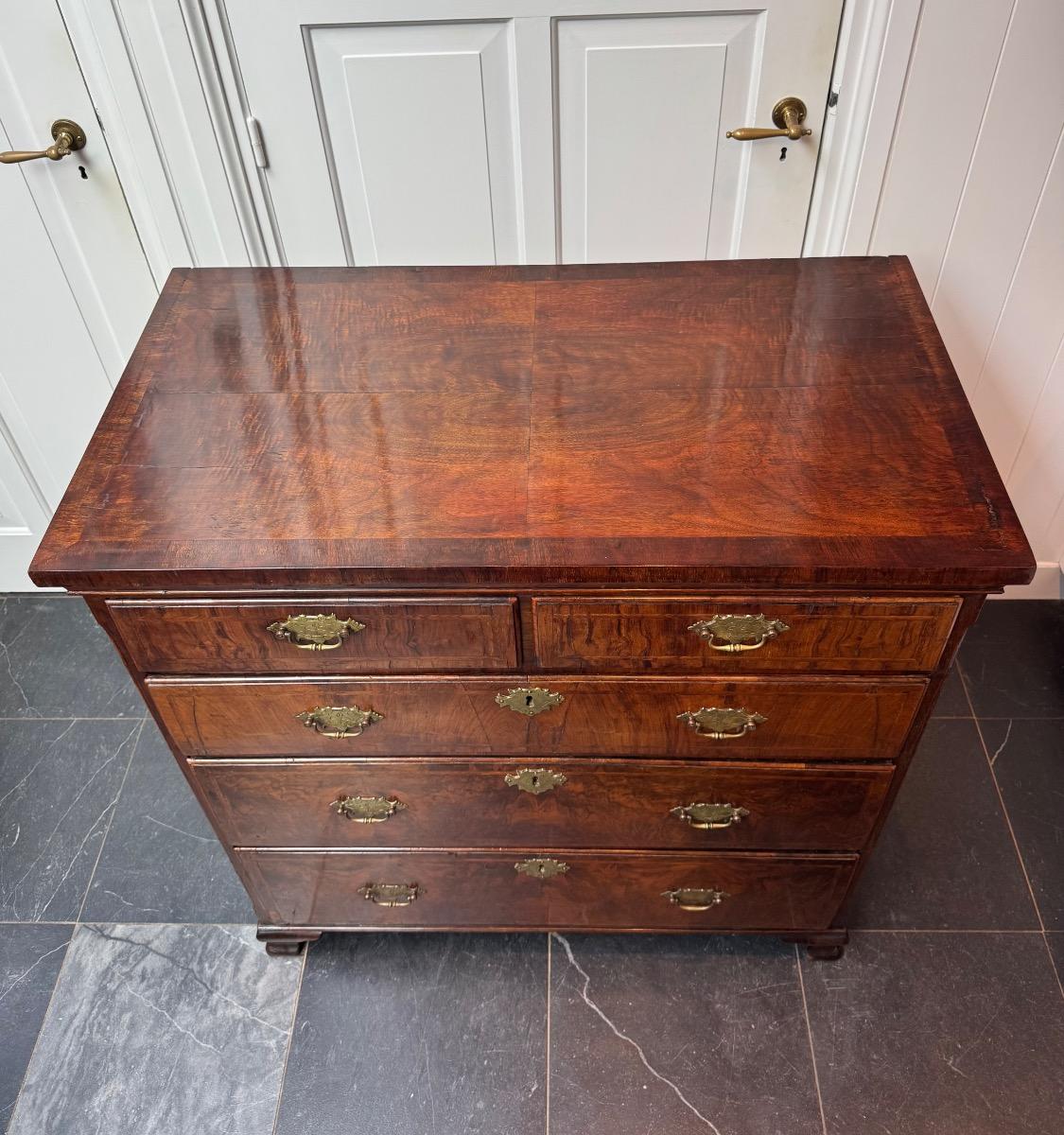 Antieke Engelse ladekast commode ca 1740