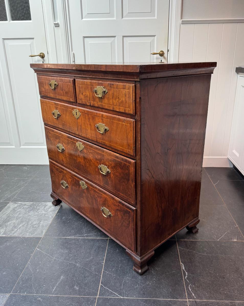 Antieke Engelse ladekast commode ca 1740