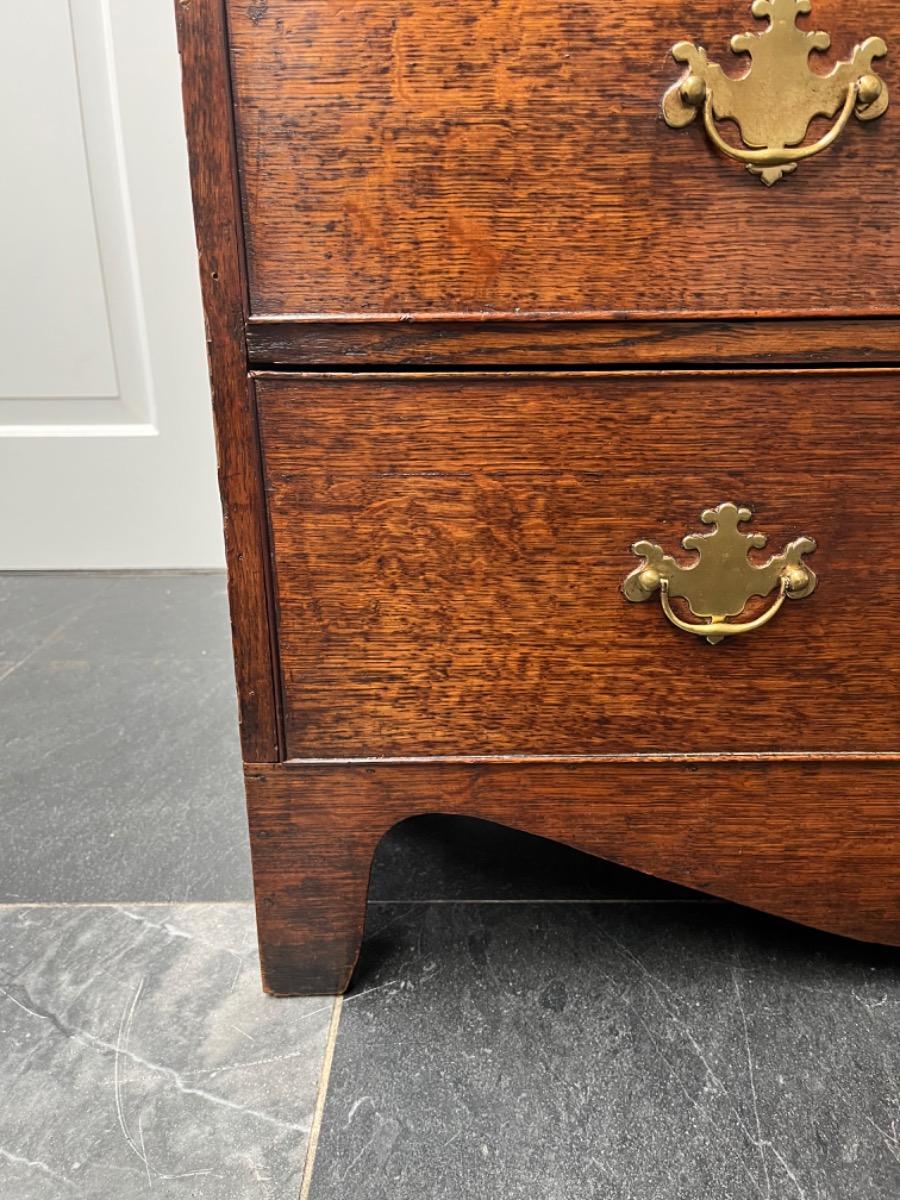 Antieke Engelse ladekast commode eikenhout 