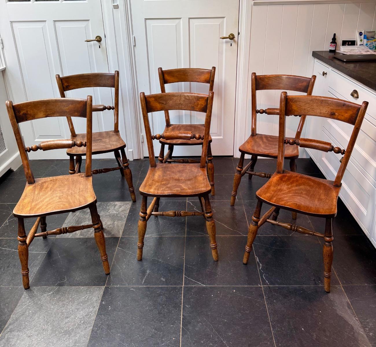 Antieke Engelse Oxford scroll back chairs 