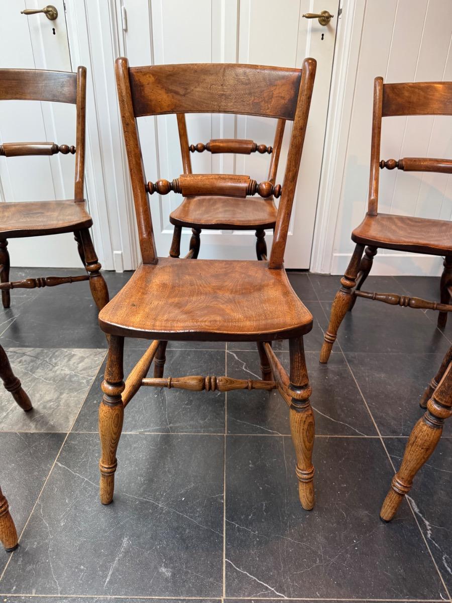 Antieke Engelse Oxford scroll back chairs 