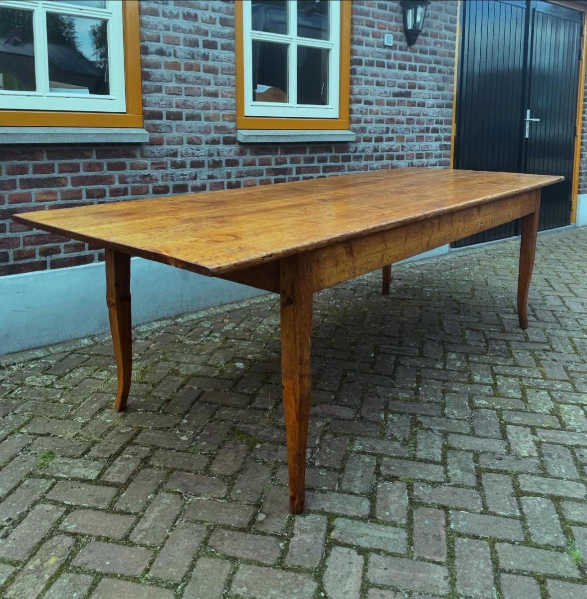 Antieke Franse eettafel 