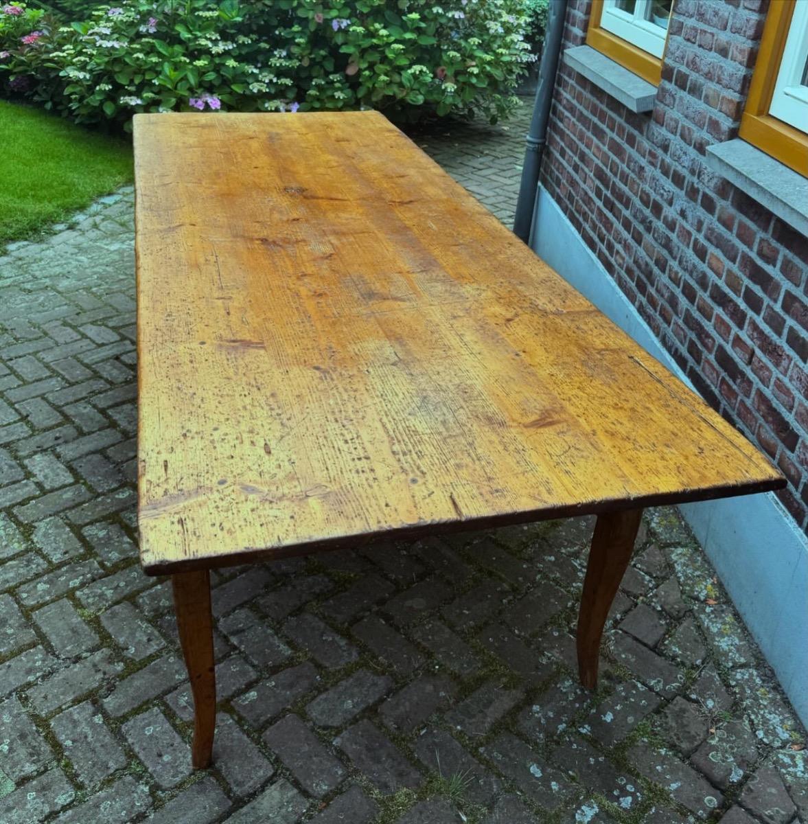 Antieke Franse eettafel 
