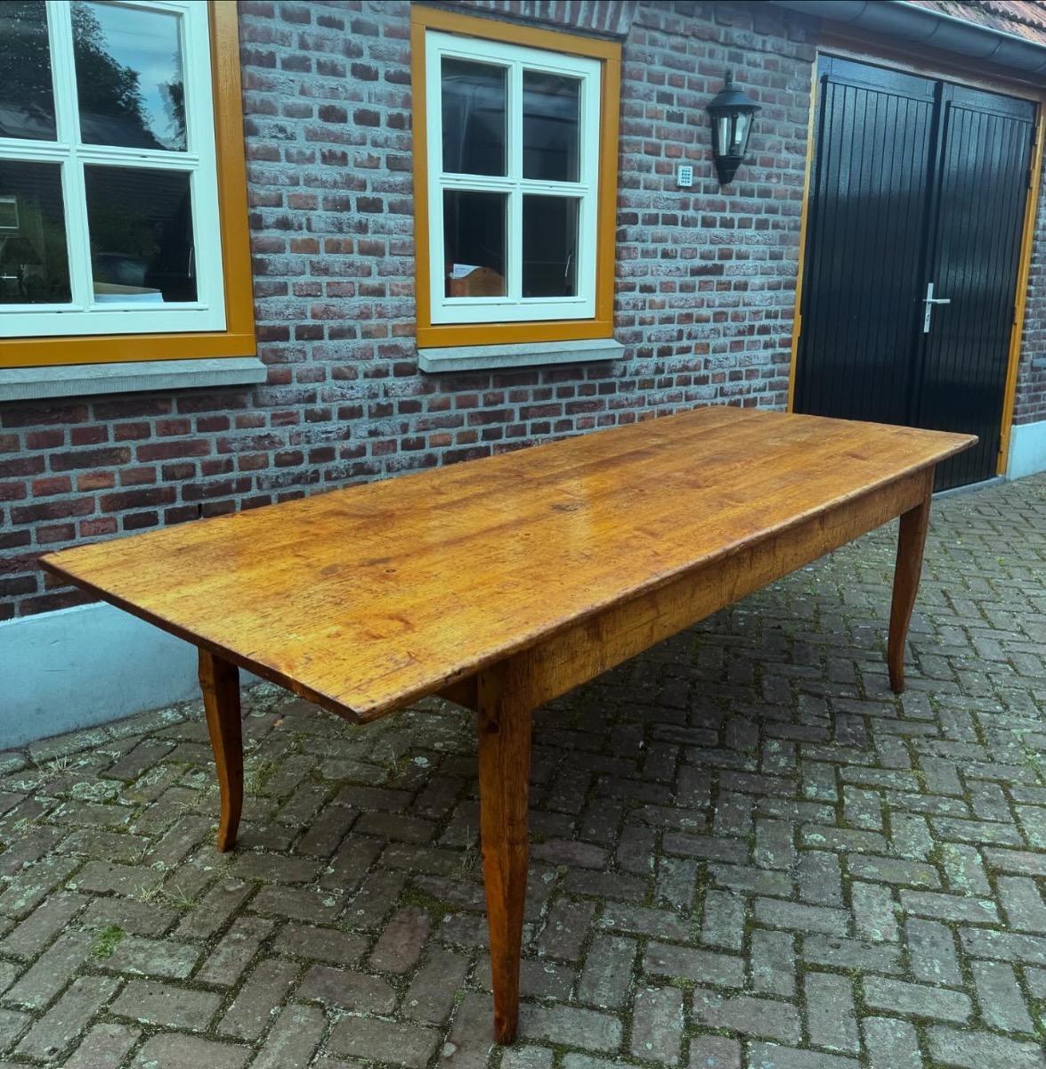Antieke Franse eettafel 