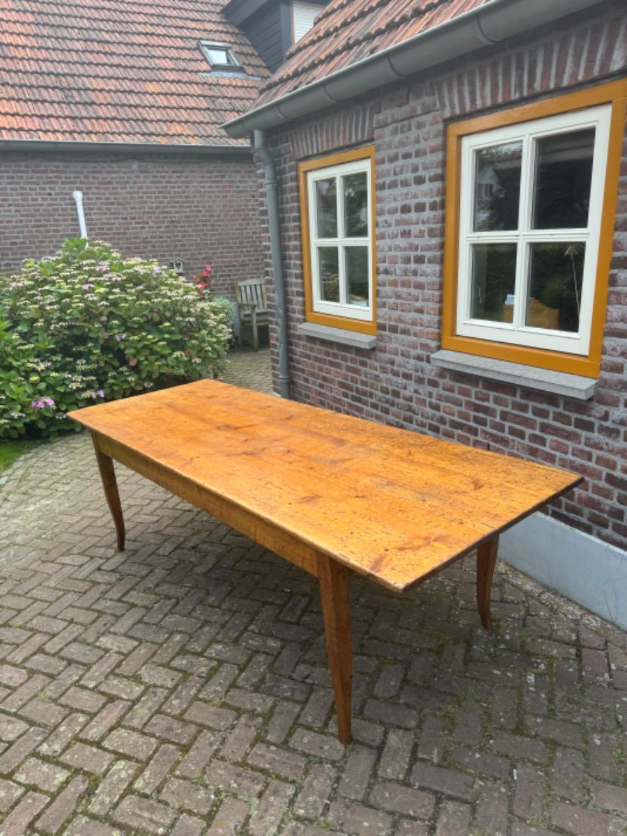 Antieke Franse eettafel 