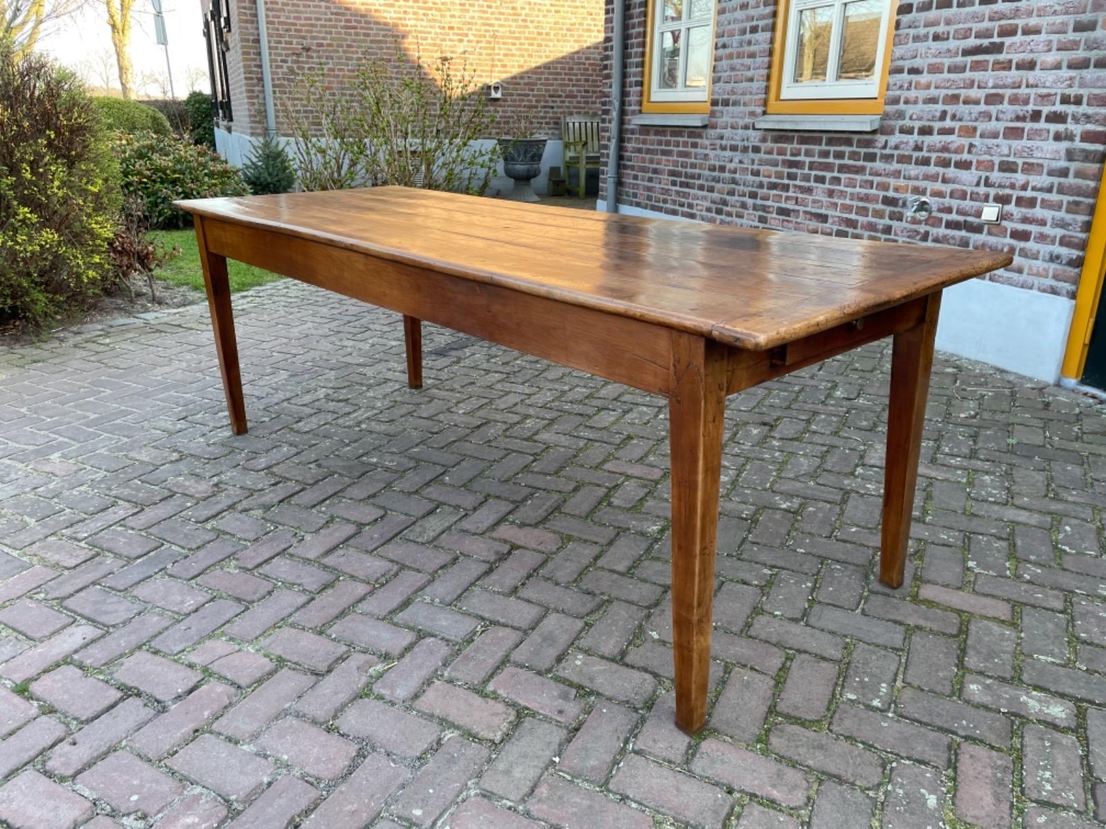 Roman Dank u voor uw hulp Omtrek Antieke Franse eettafel - Tables - Erik vd Berg