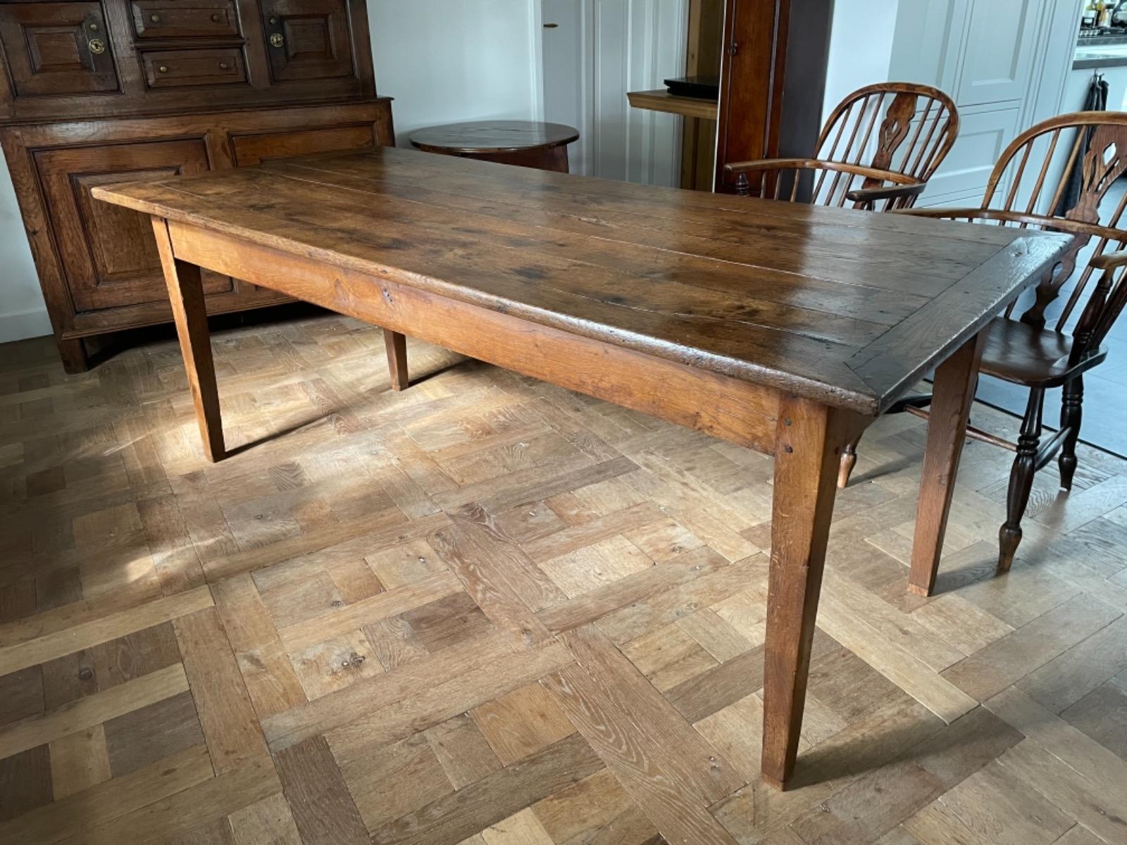 Roman Dank u voor uw hulp Omtrek Antieke Franse eettafel - Tables - Erik vd Berg