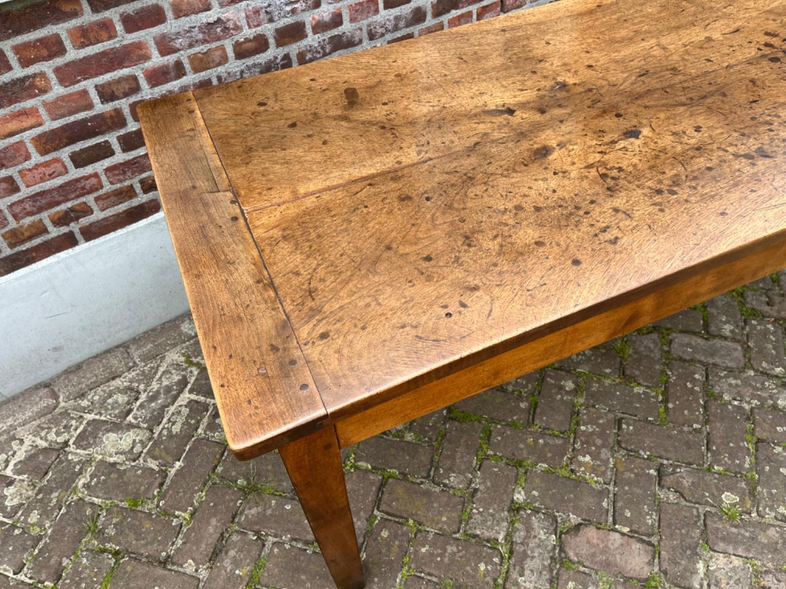 Antieke Franse eettafel tafel 