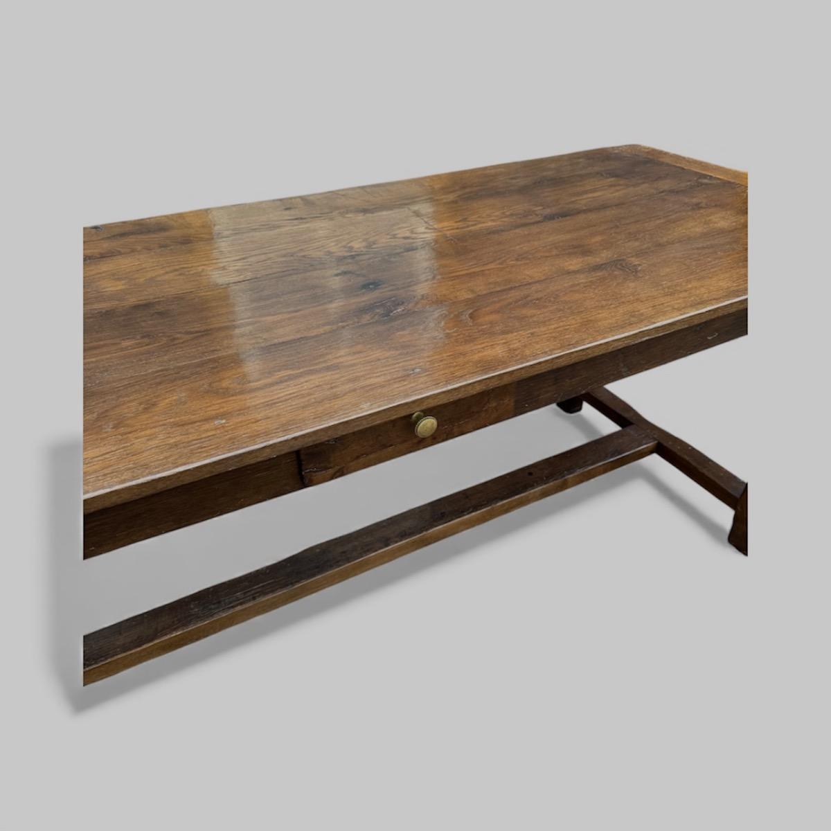 Antieke Franse eettafel tafel 