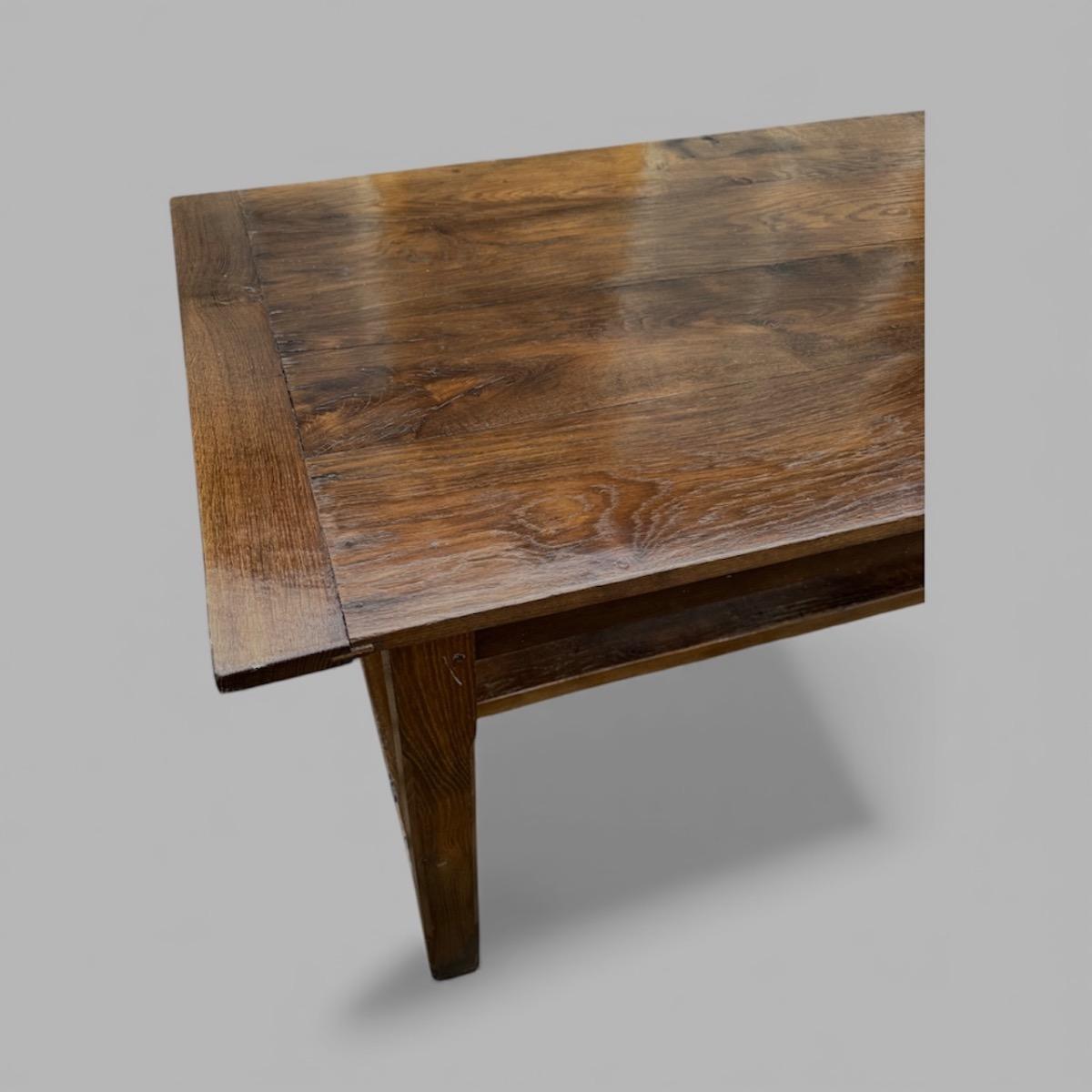 Antieke Franse eettafel tafel 