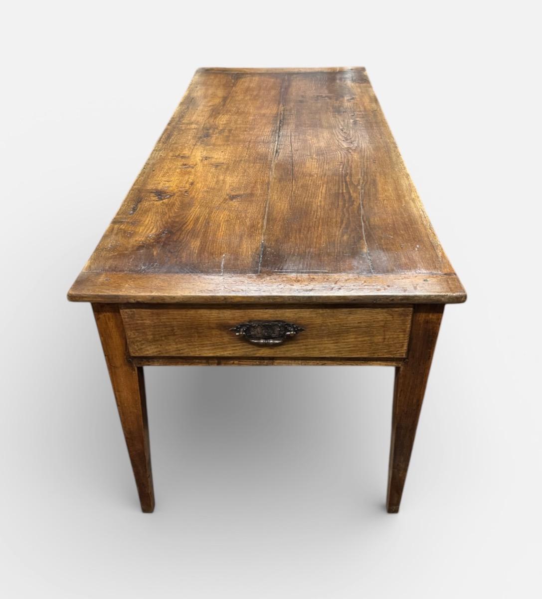 Antieke Franse eettafel tafel 