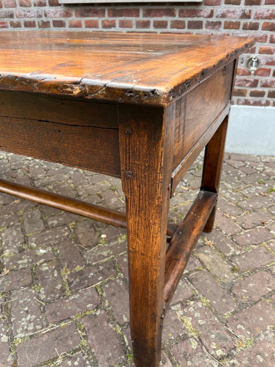 Antieke Franse landelijke tafel in eikenhout 