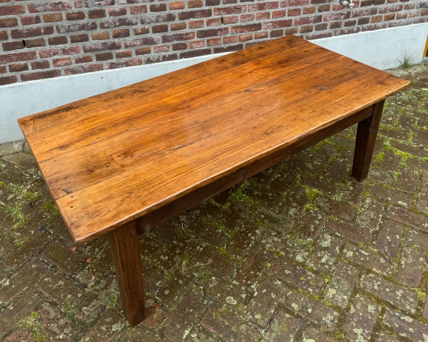 Antieke Franse salontafel 