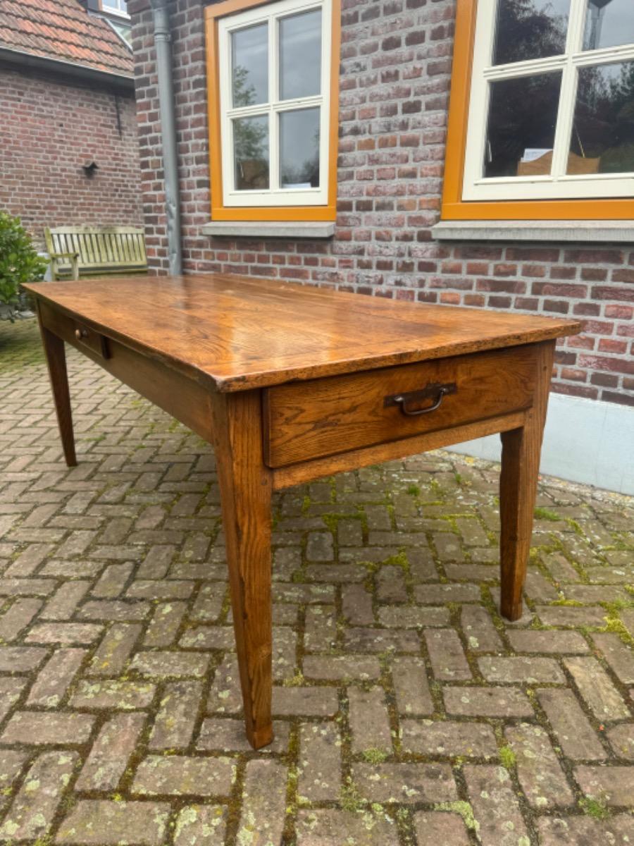 Antieke Franse tafel eettafel boerentafel 