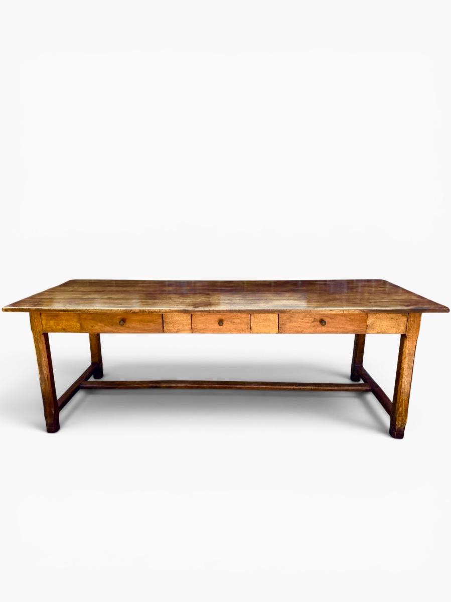 Antieke Franse tafel in notenhout ca 1800 240 cm