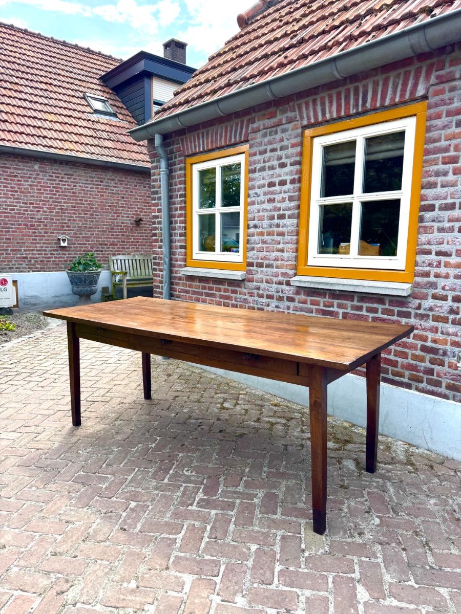 Antique farmhouse table in walnut ca 1800