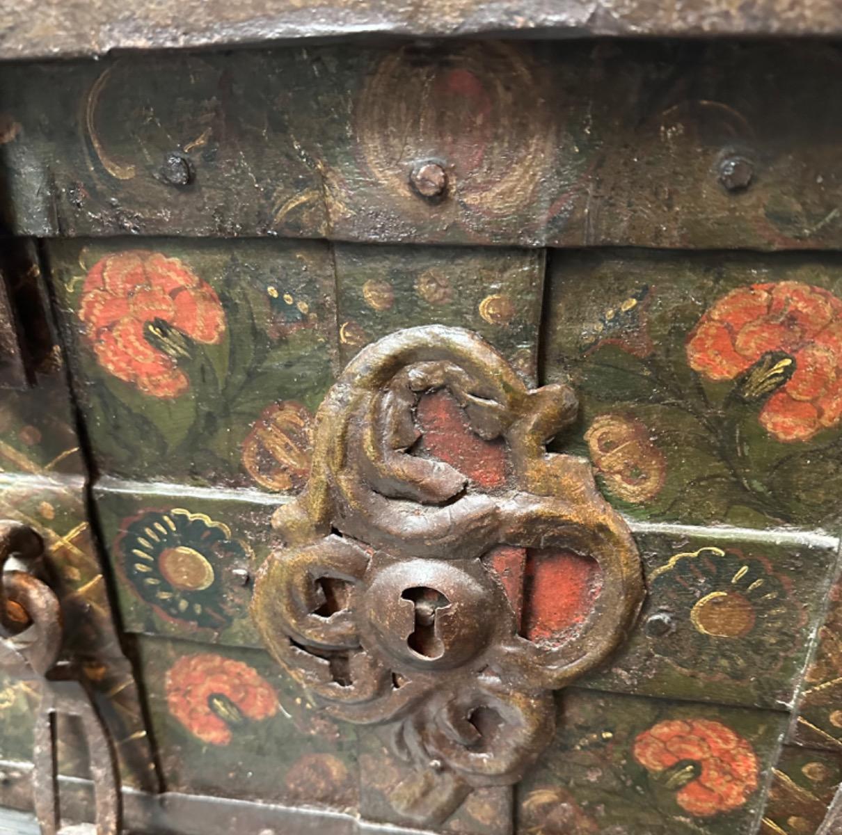 Armada chest ca 1600 