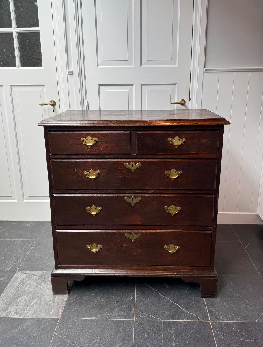 Chest of drawers ca 1780