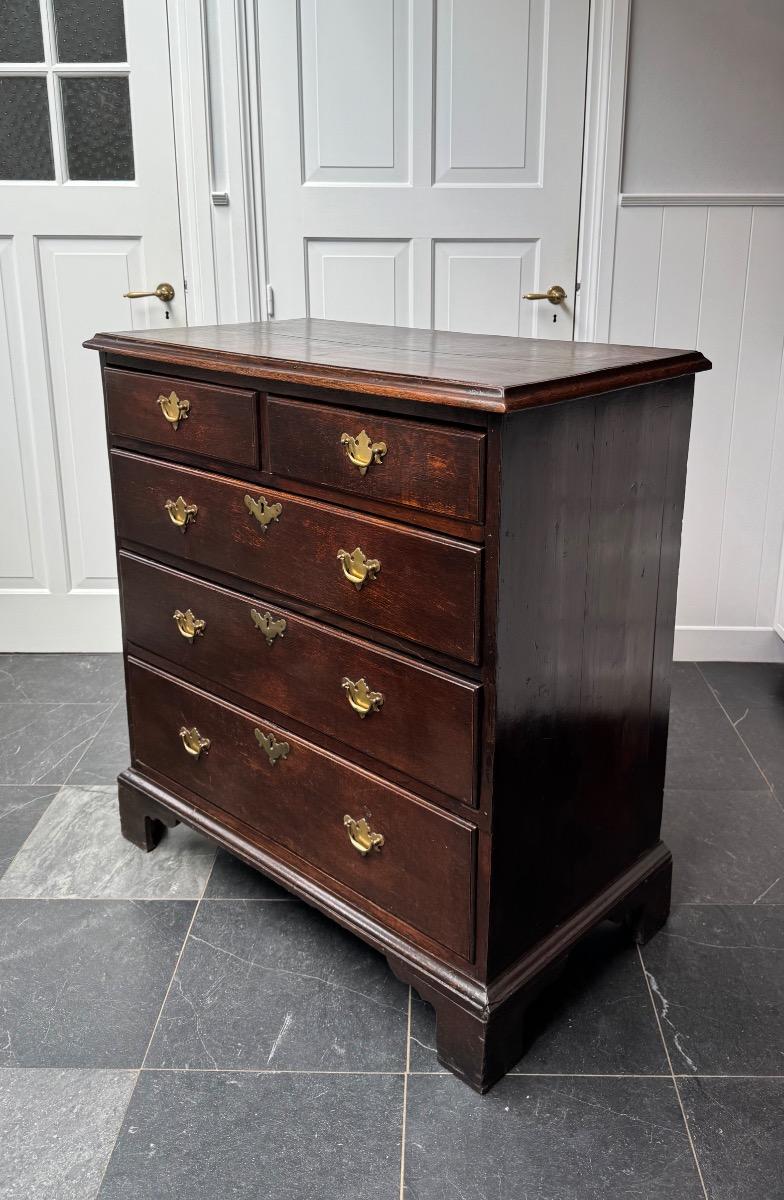 Chest of drawers ca 1780