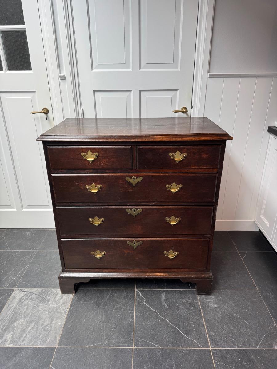Chest of drawers ca 1780