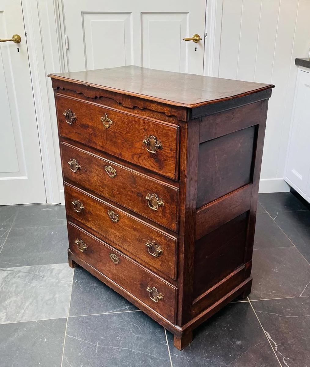 Chest of drawers east anglia ca 1750