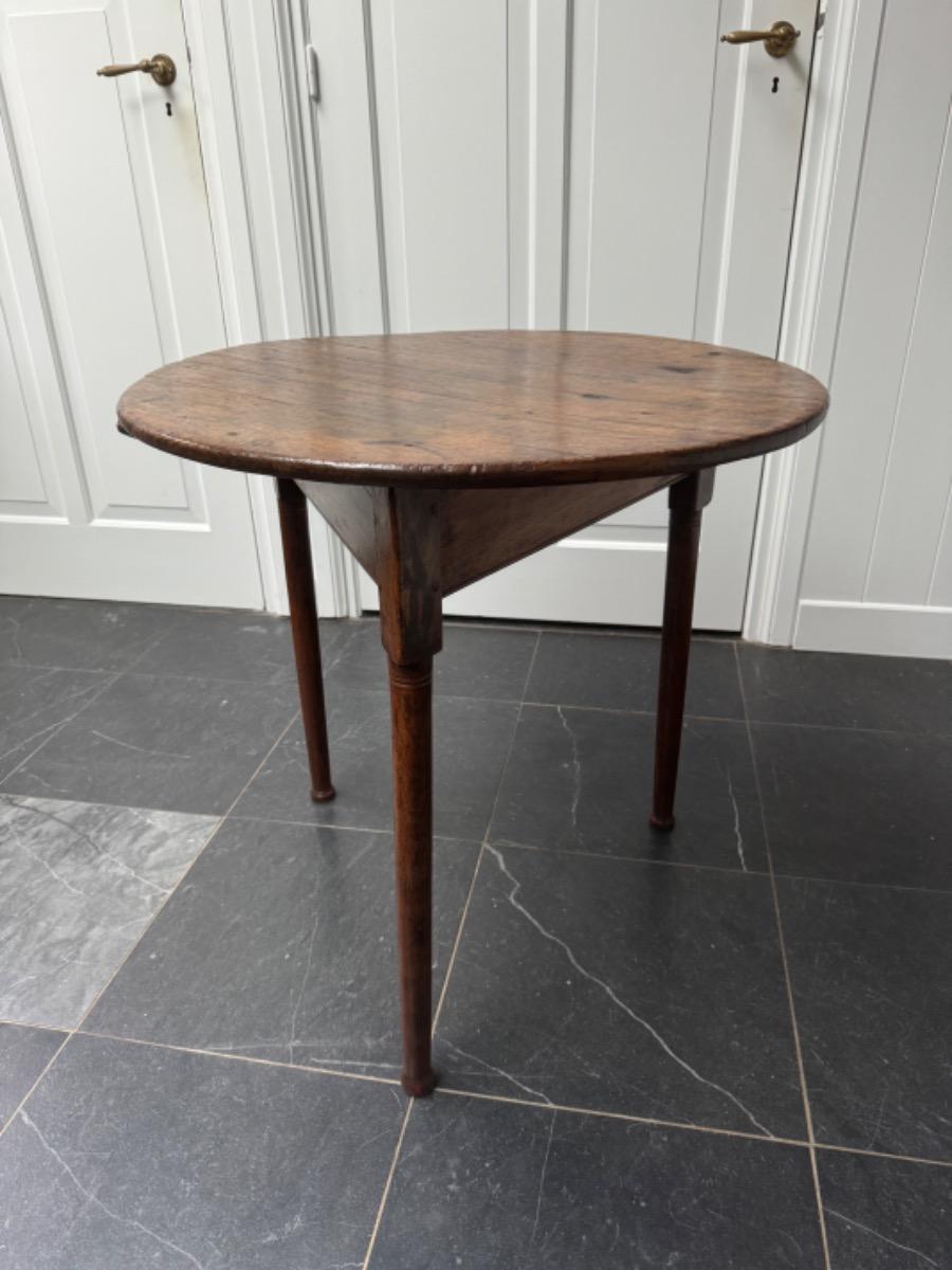 Cricket tafel table (S14)