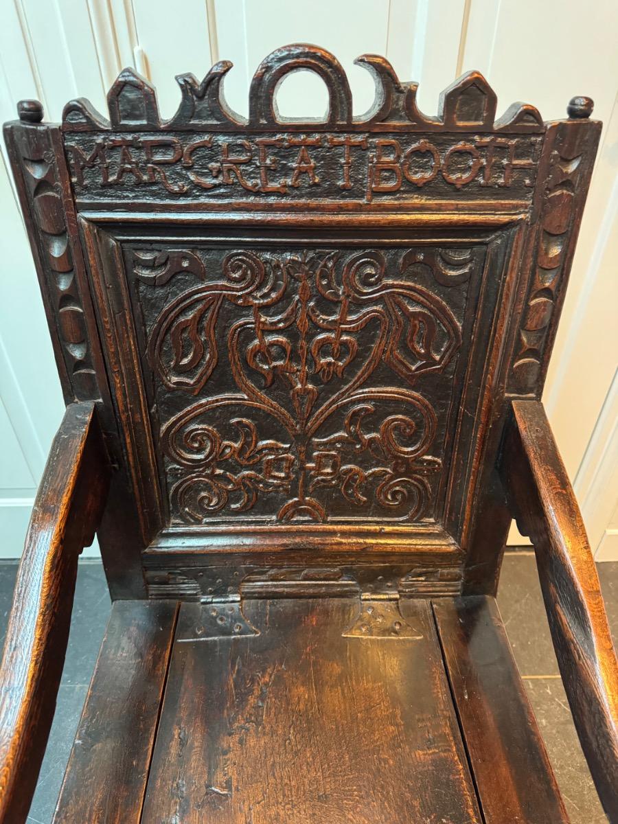 English oak box chair ca 1680