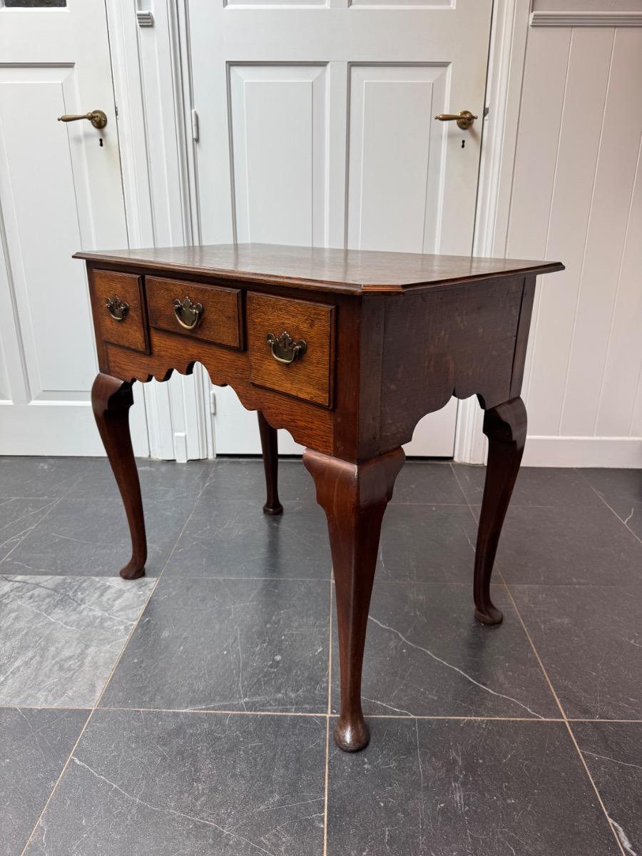 Georgian oak lowboy ca 1760