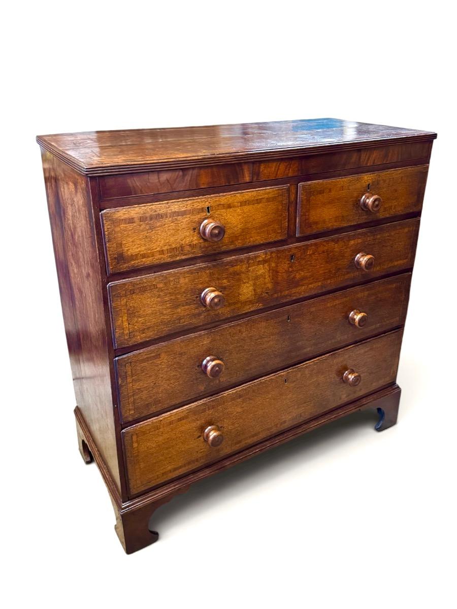 Georgian chest of drawers ca 1780