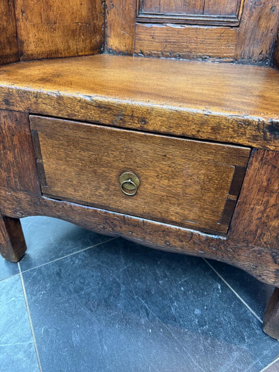 Lambing chair in pine