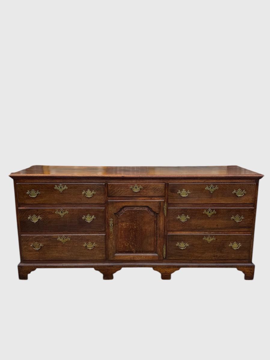 Low dresser ca 1780 
