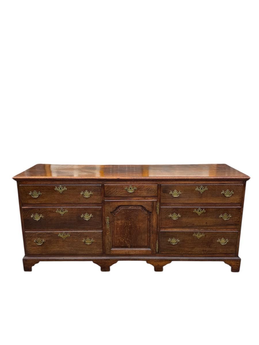 Low dresser ca 1780 