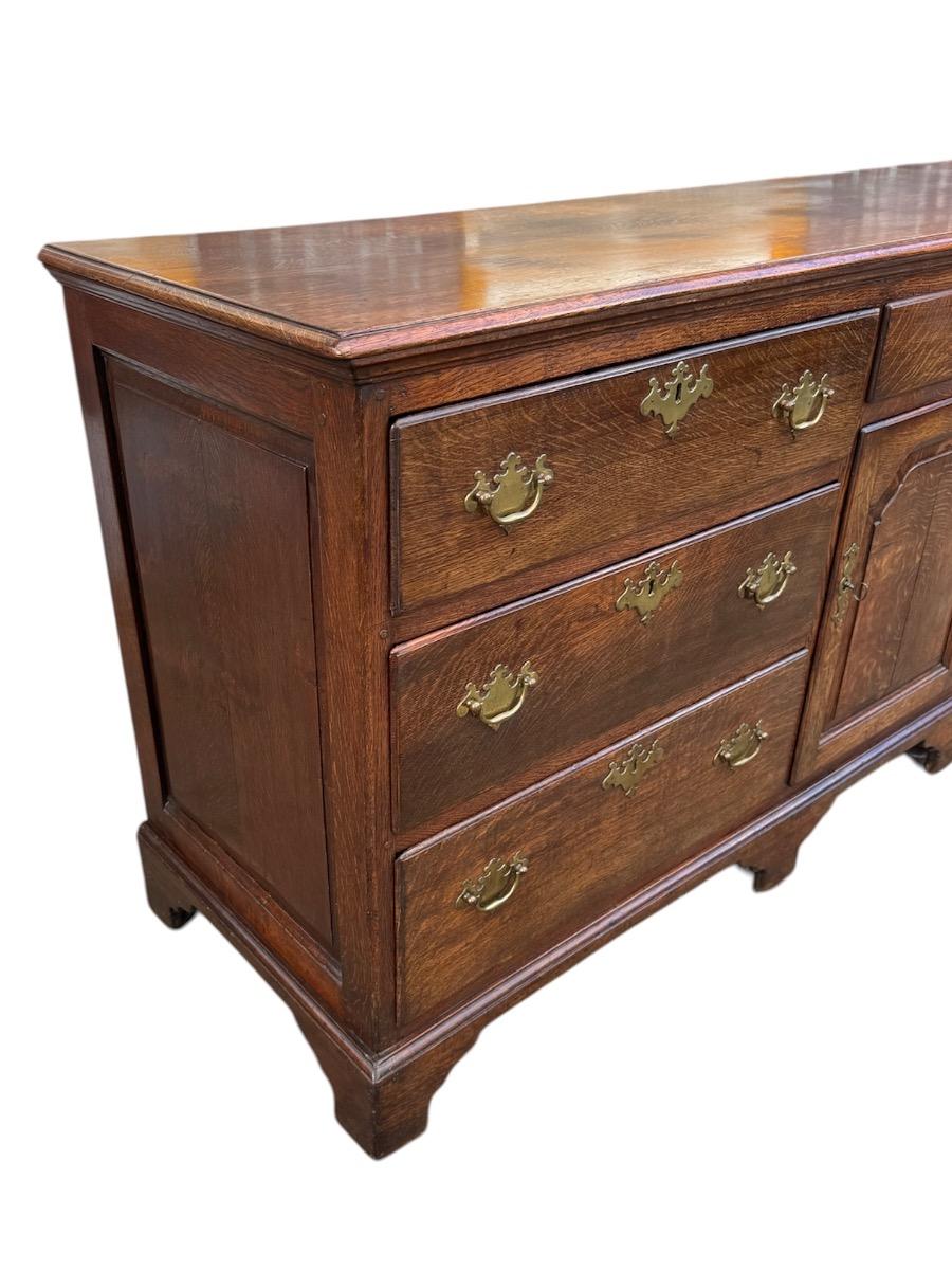 Low dresser ca 1780 