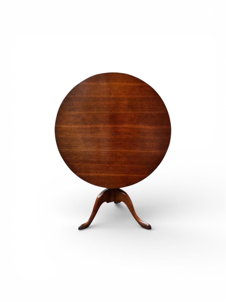 Oak Tilttop table ca 1780