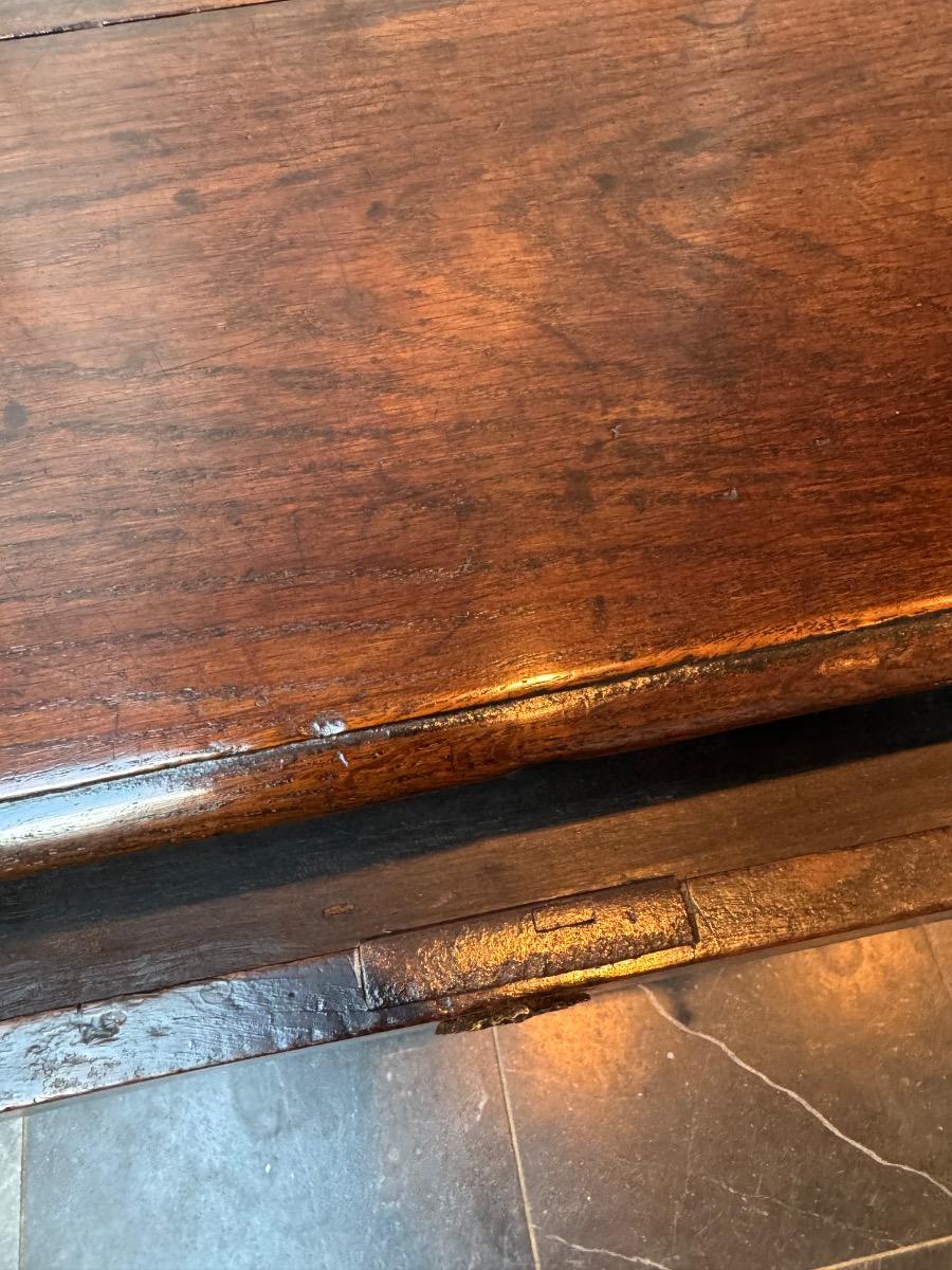 Side table ca 1680 in oak