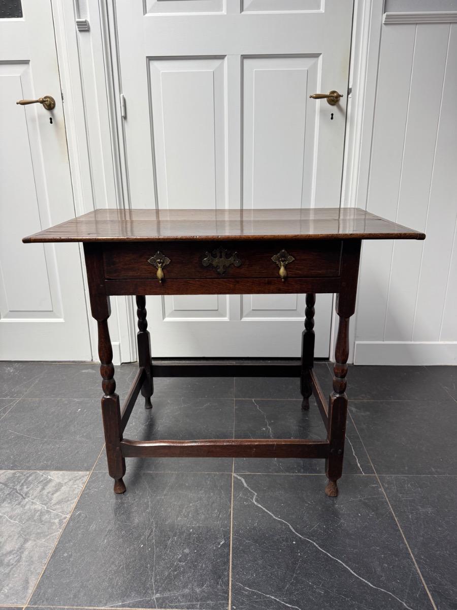 Side table in oak ca 1700