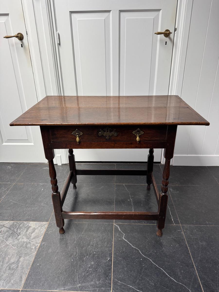 Side table in oak ca 1700