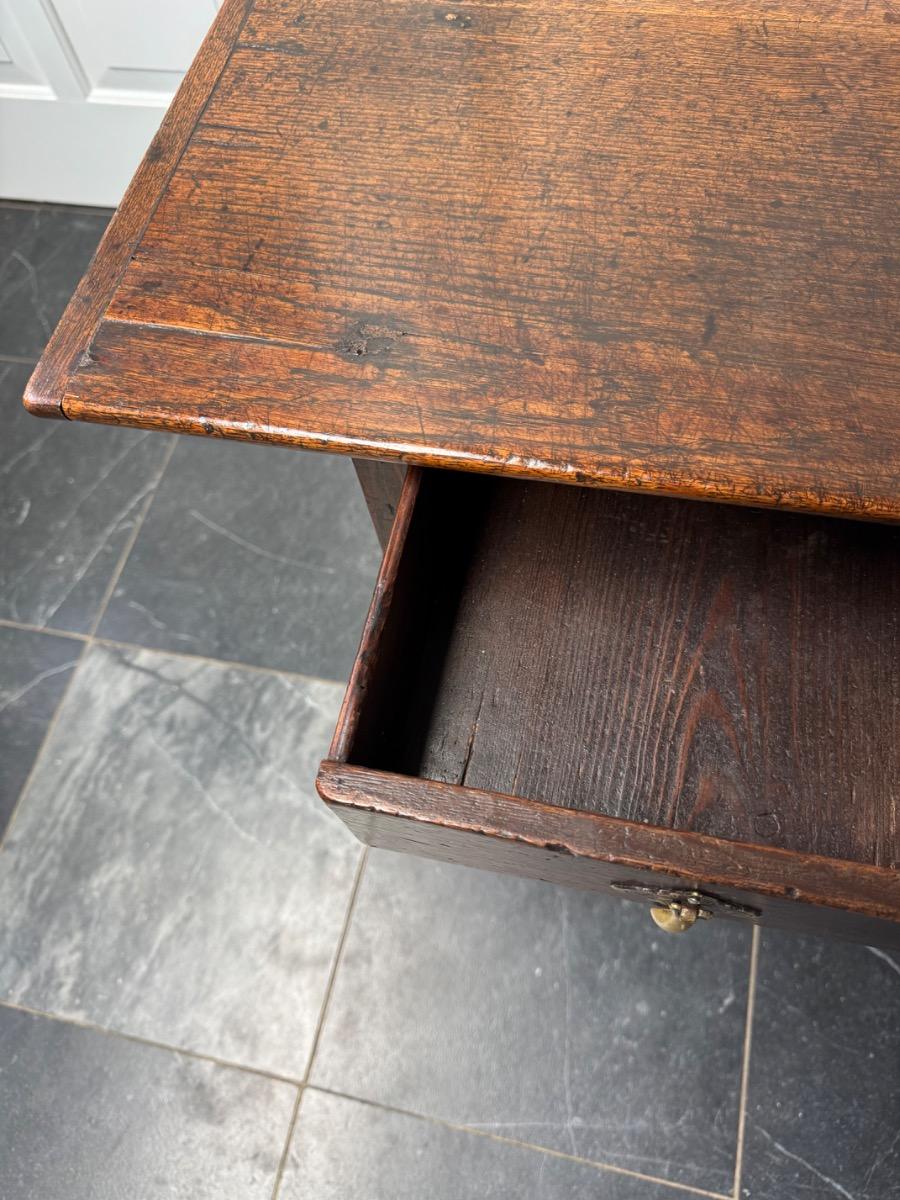 Side table in oak ca 1700