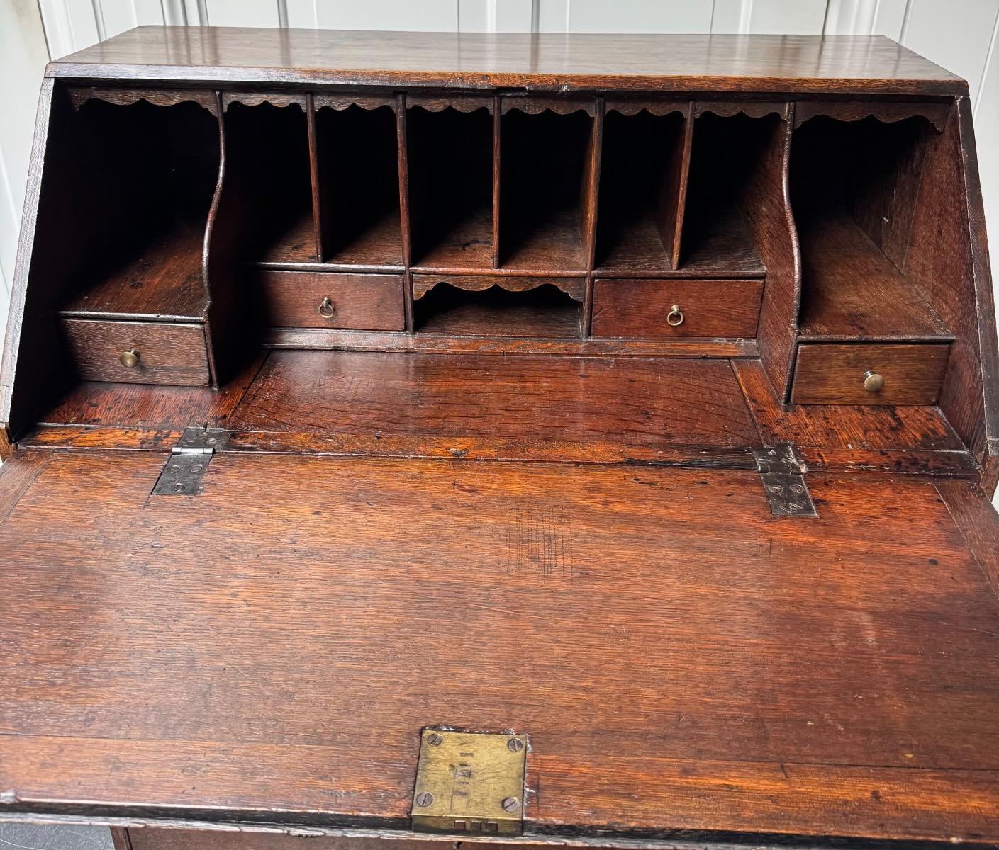 Small size oak bureau 18th century 