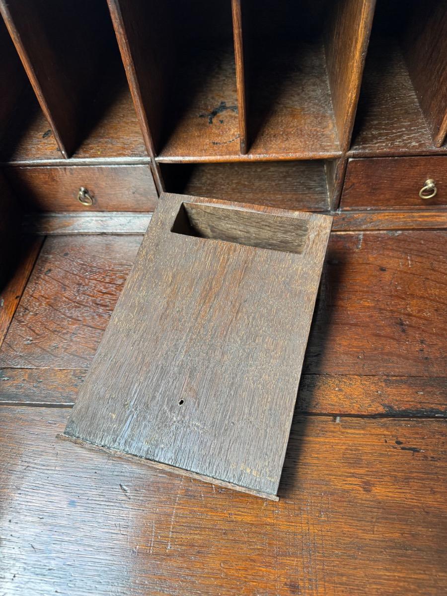 Small size oak bureau 18th century 
