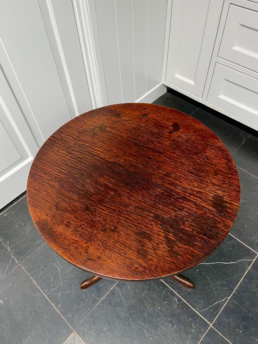 Tilt top tafel eikenhout 