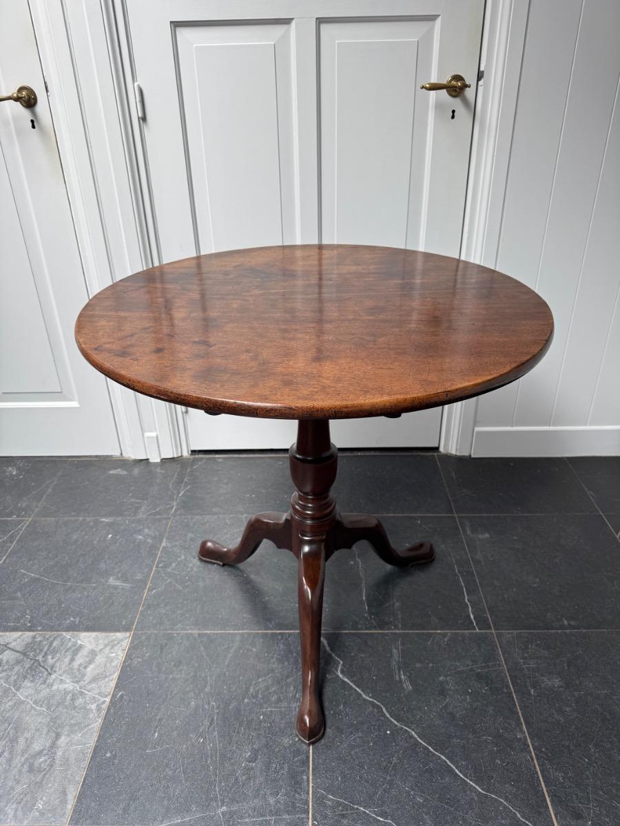 Tilttop tafel ca 1800