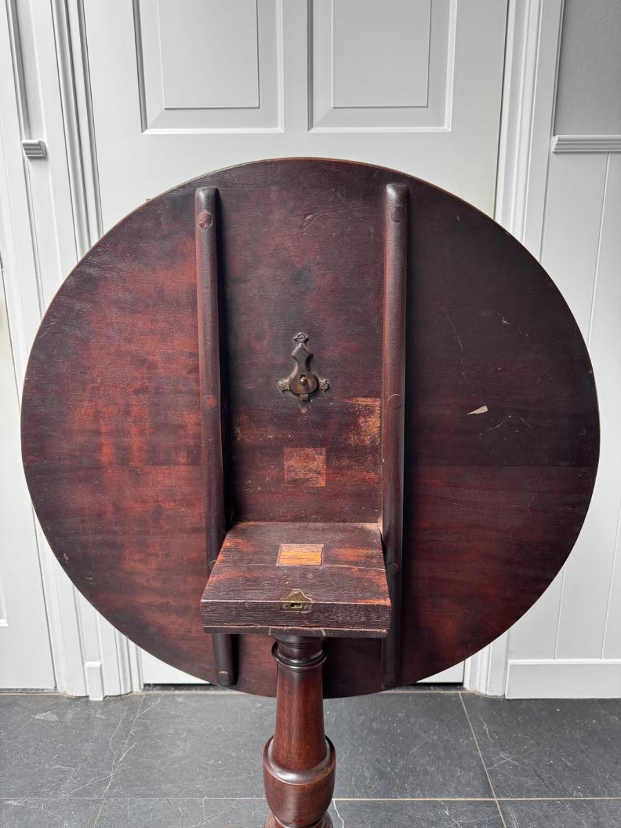 Tilttop tafel ca 1800