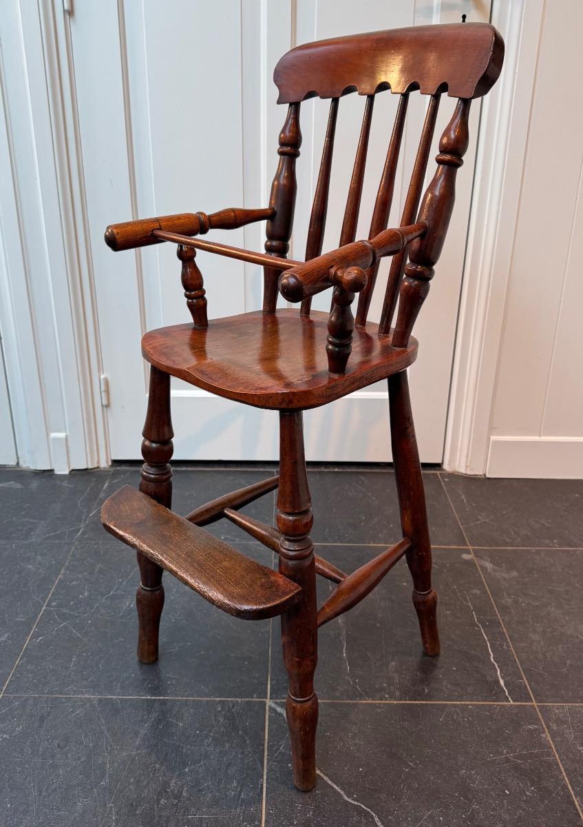 Windsor Child's chair ca 1840