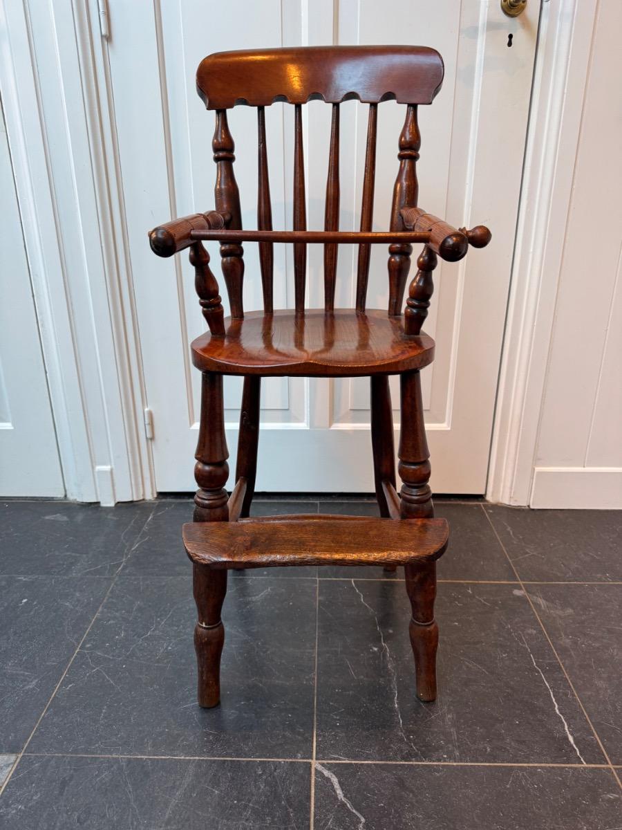 Windsor Child's chair ca 1840